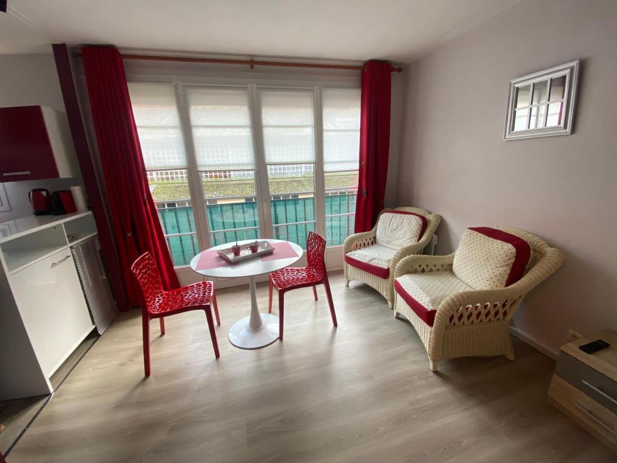 Studio avec parking privé au cœur du Tréport Le Tréport Extérieur photo